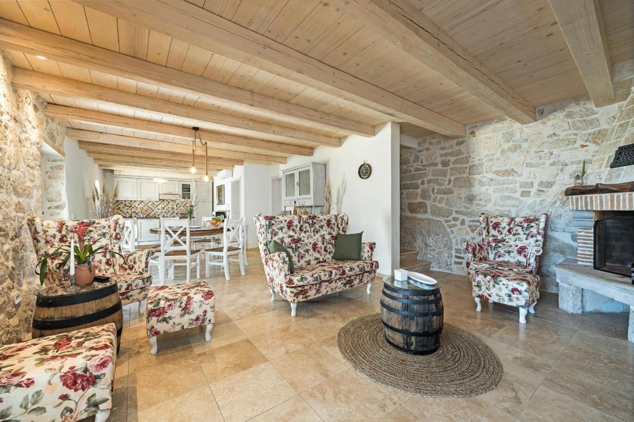 Вилла Stone House Dijana Istria Sveti Lovrec Святой Ловреч Пазенатички Экстерьер фото